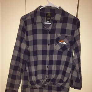 Denver Broncos cropped button up